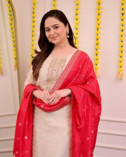 NEW MADHAVI LUXURYS SUIT SET